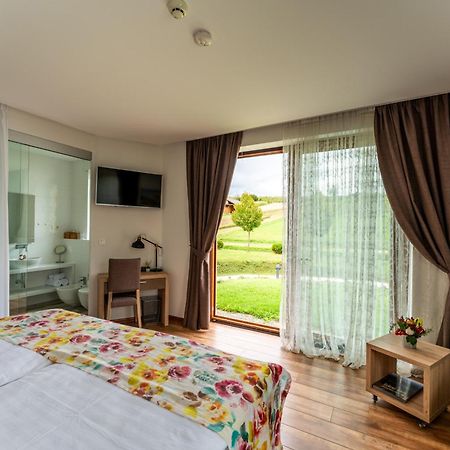 Bed&Breakfast Vinarija Coner ビェロヴァル エクステリア 写真
