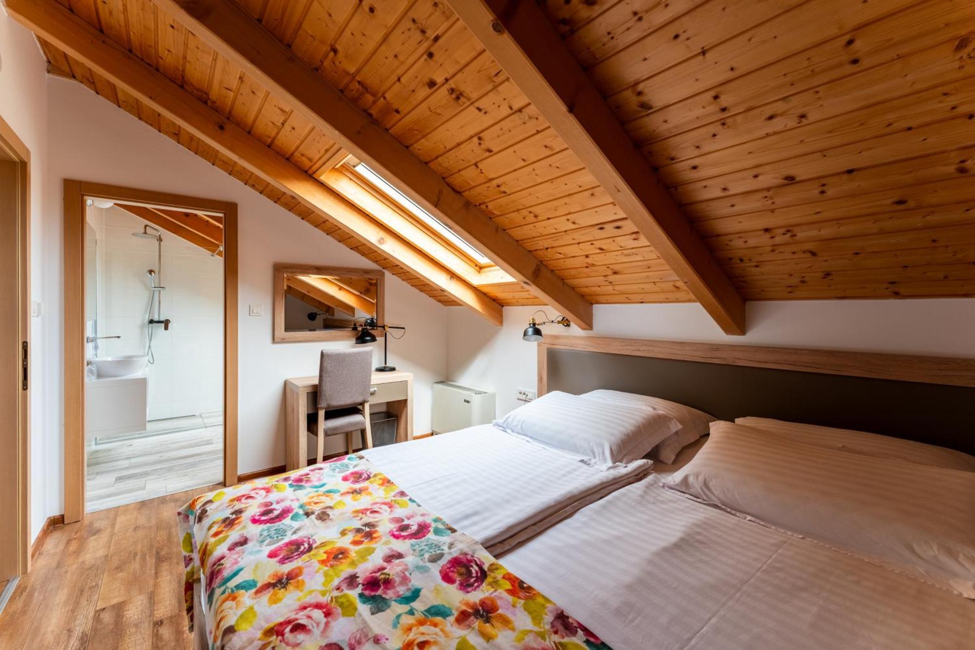Bed&Breakfast Vinarija Coner ビェロヴァル エクステリア 写真