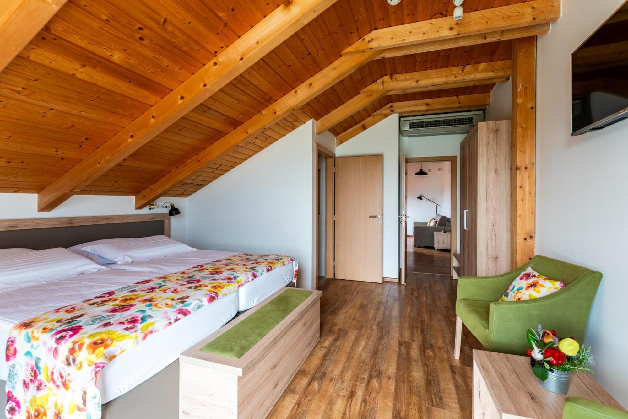 Bed&Breakfast Vinarija Coner ビェロヴァル エクステリア 写真