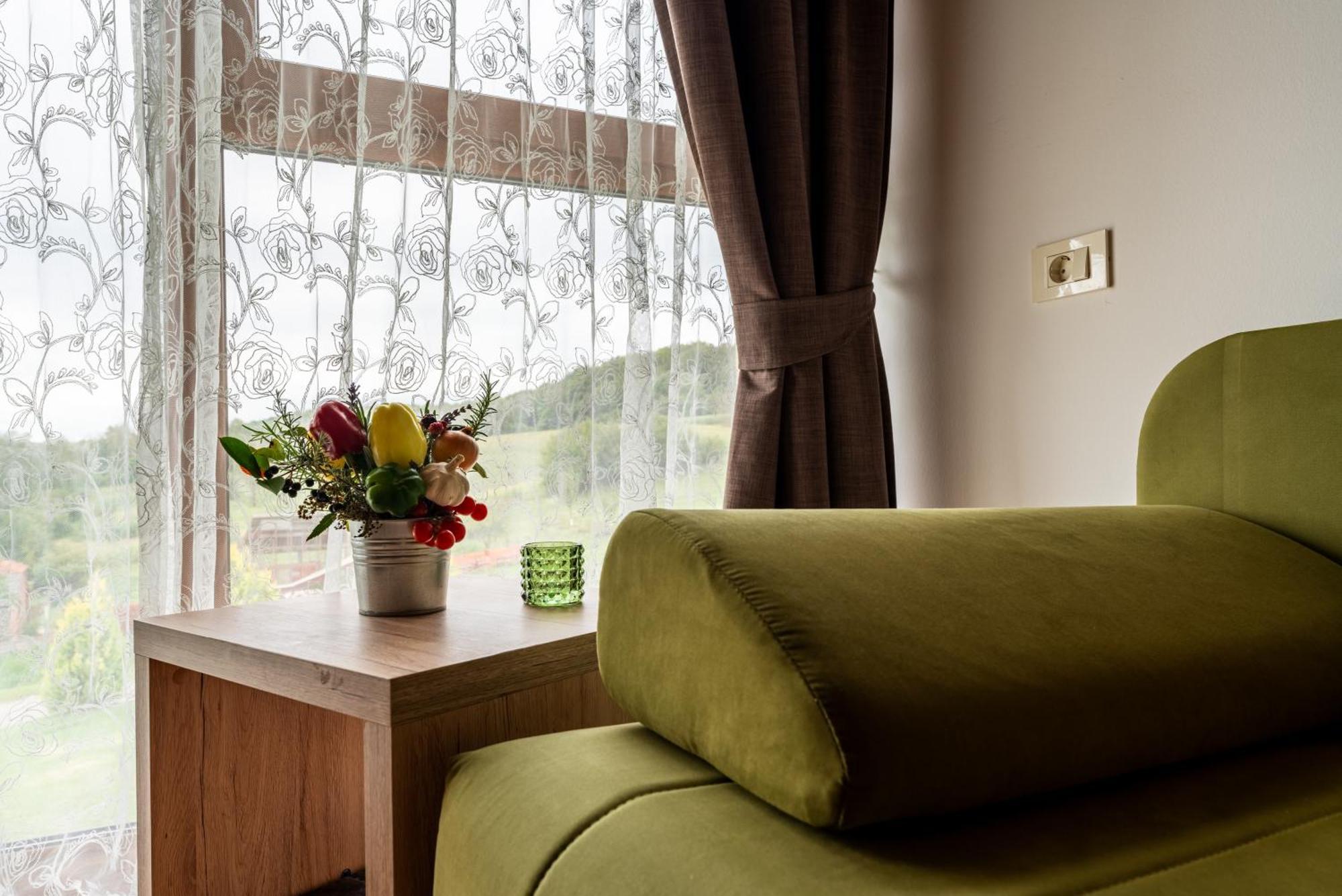 Bed&Breakfast Vinarija Coner ビェロヴァル エクステリア 写真